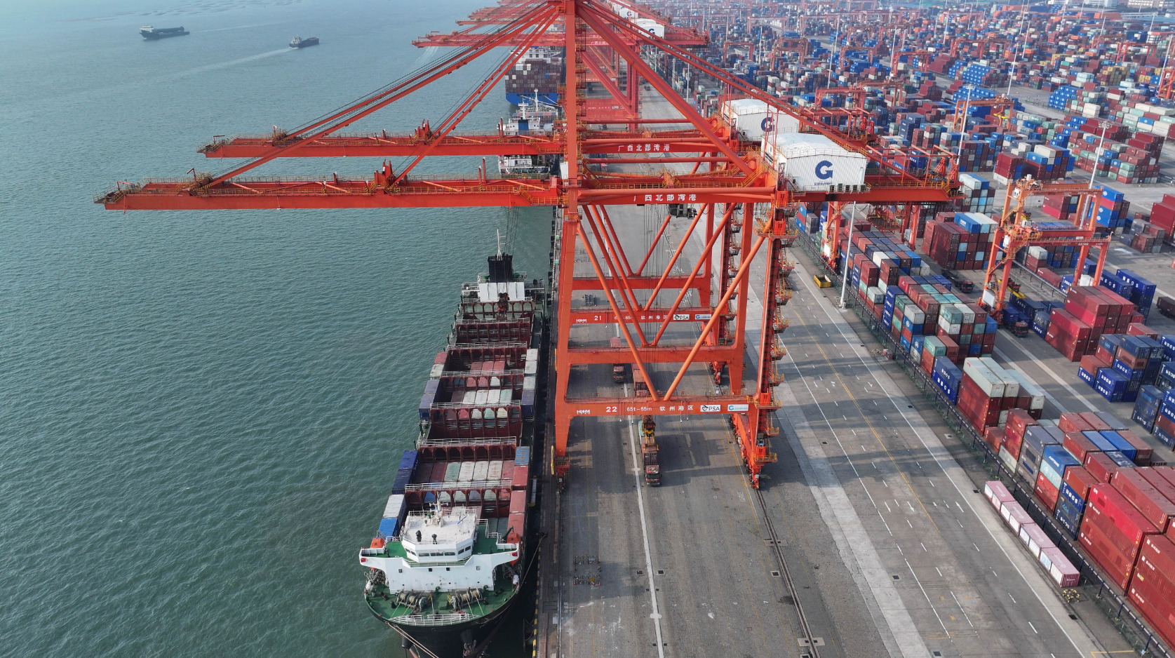 为什么内贸海运，，，，，往返航线价钱纷歧样？？？？？